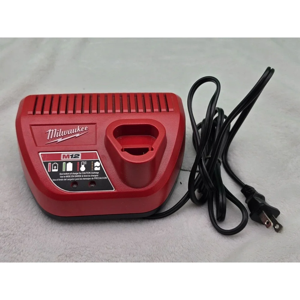 MILWAUKEE M12 BATTERY‎ CHARGER (P20023012)